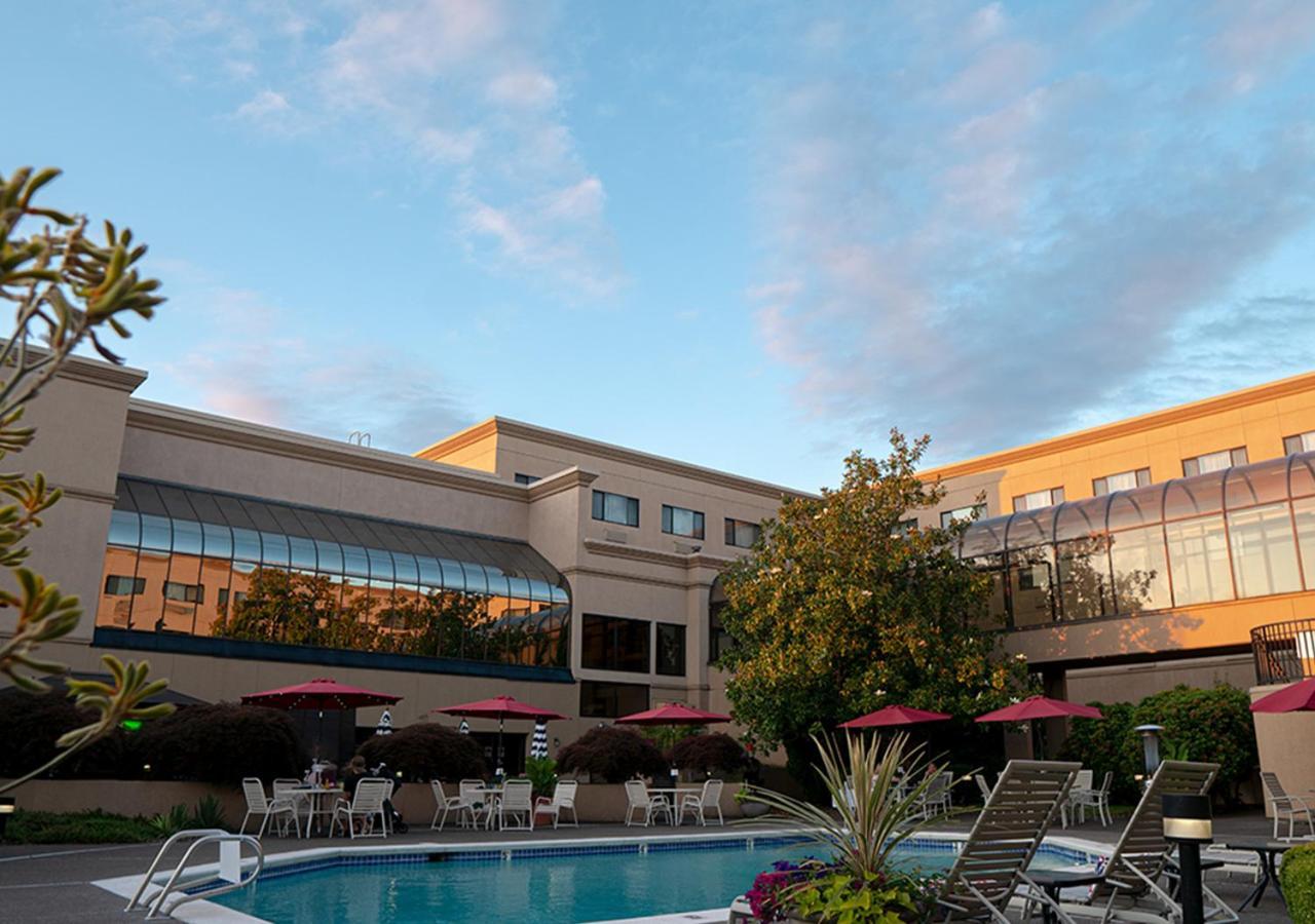 Monarch Hotel & Conference Center Clackamas Zewnętrze zdjęcie